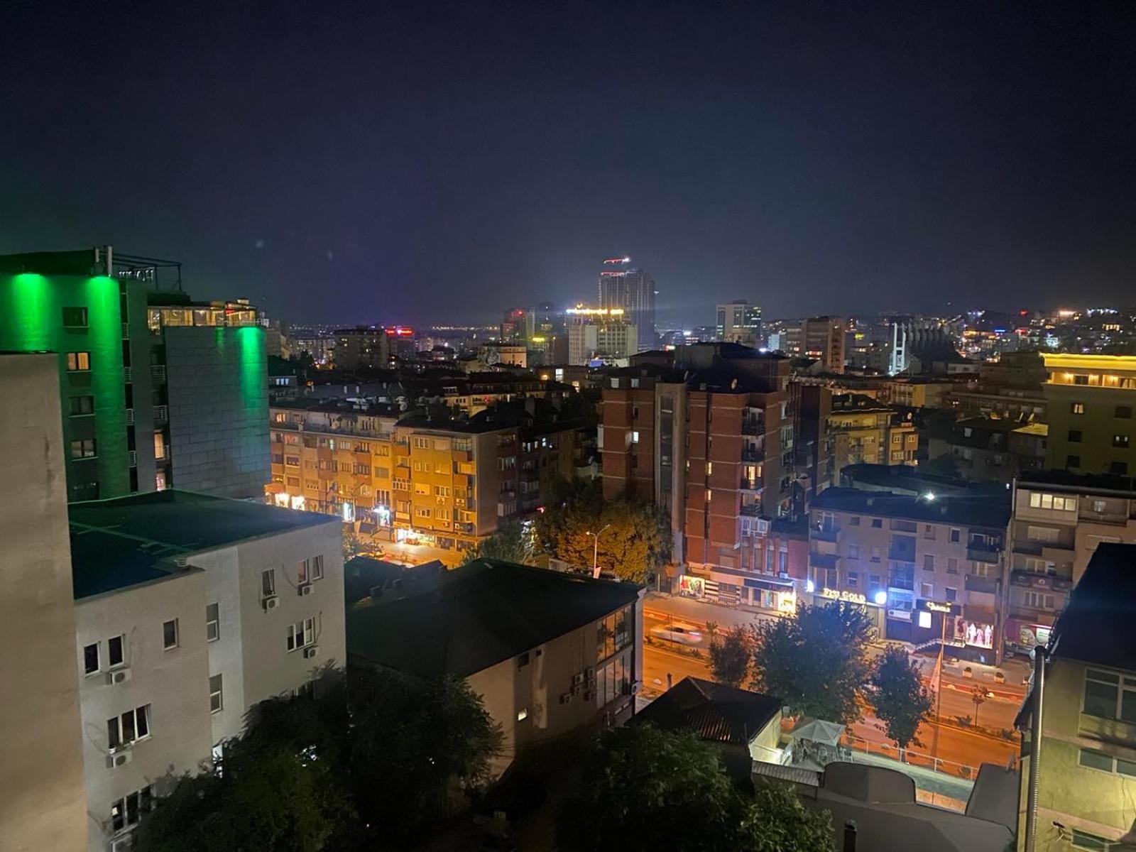 Siera'S Penthouse Lejlighed Pristina Eksteriør billede